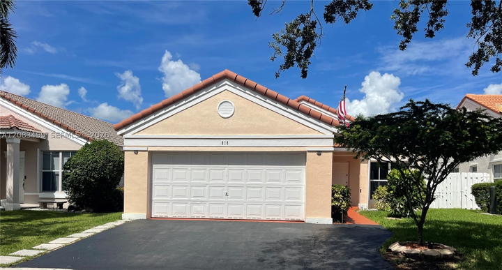 Real estate property located at 816 Sand Creek Cir, Broward, Sector 3 - Parcels C D E, Weston, FL