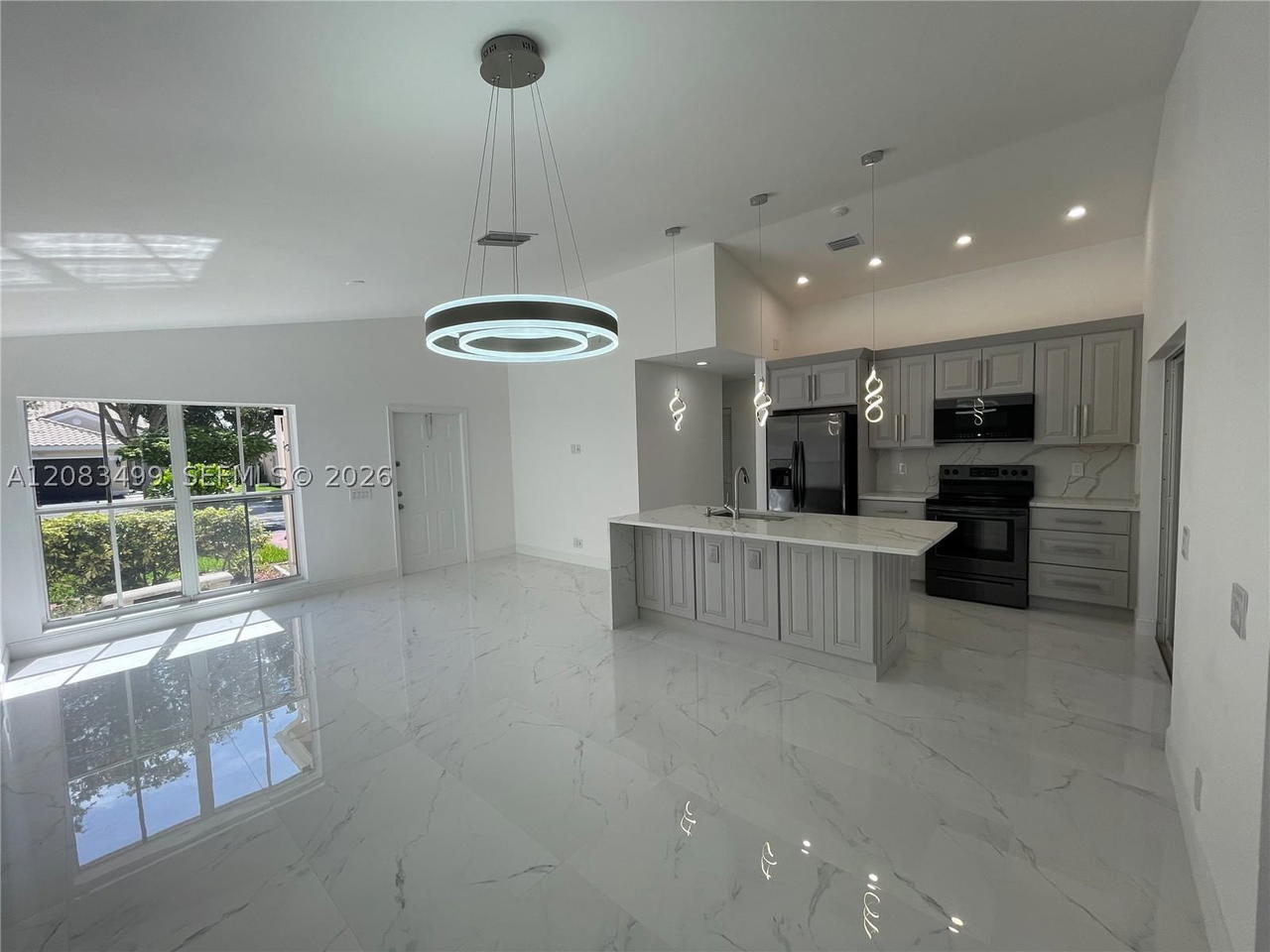 Real estate property located at 816 Sand Creek Cir, Broward, Sector 3 - Parcels C D E, Weston, FL
