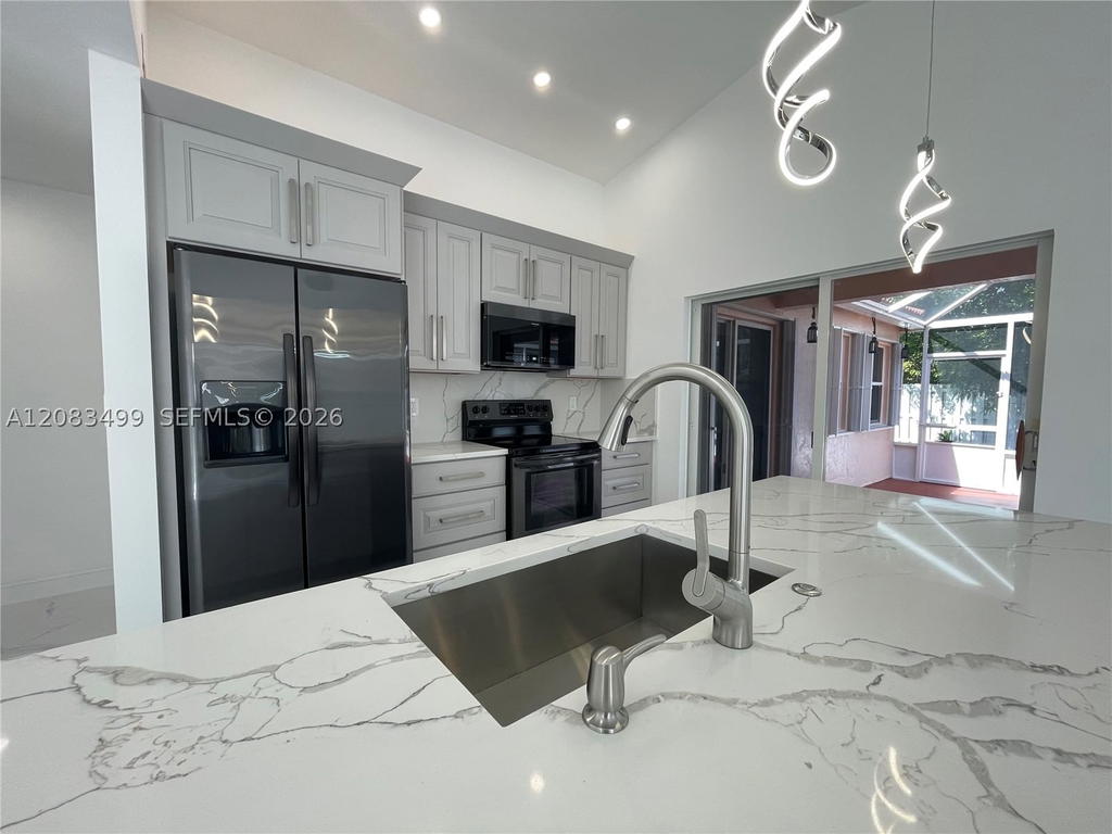 Real estate property located at 816 Sand Creek Cir, Broward, Sector 3 - Parcels C D E, Weston, FL