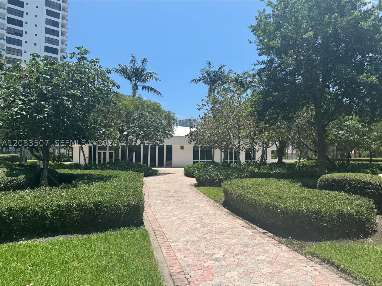 Real estate property located at 2500 Parkview Dr #1109, Broward, Olympus Condo Phase, Hallandale Beach, FL