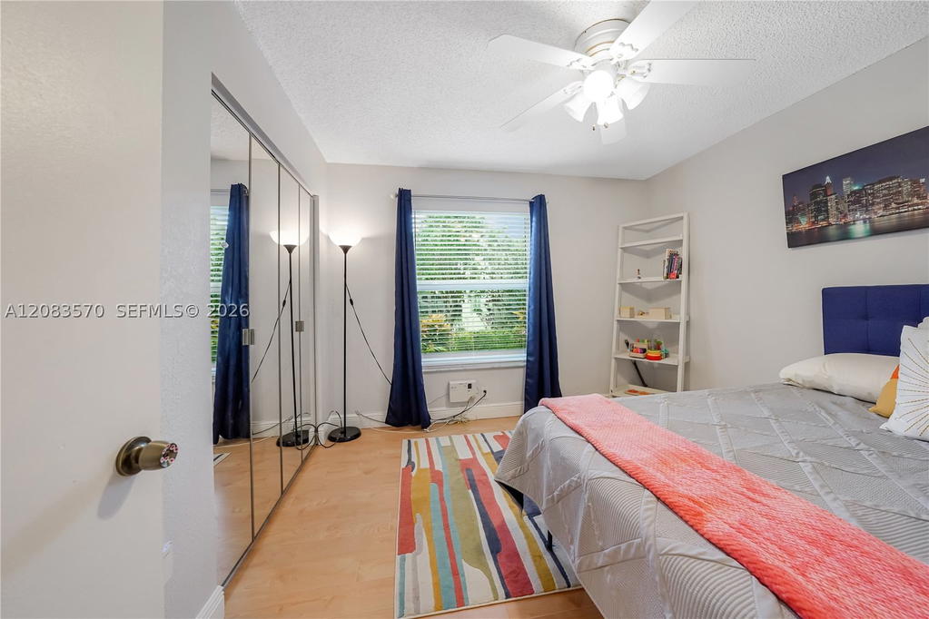 Real estate property located at 9834 222nd St, Miami-dade, Lakes By The Bay Sec 5, Cutler Bay, FL