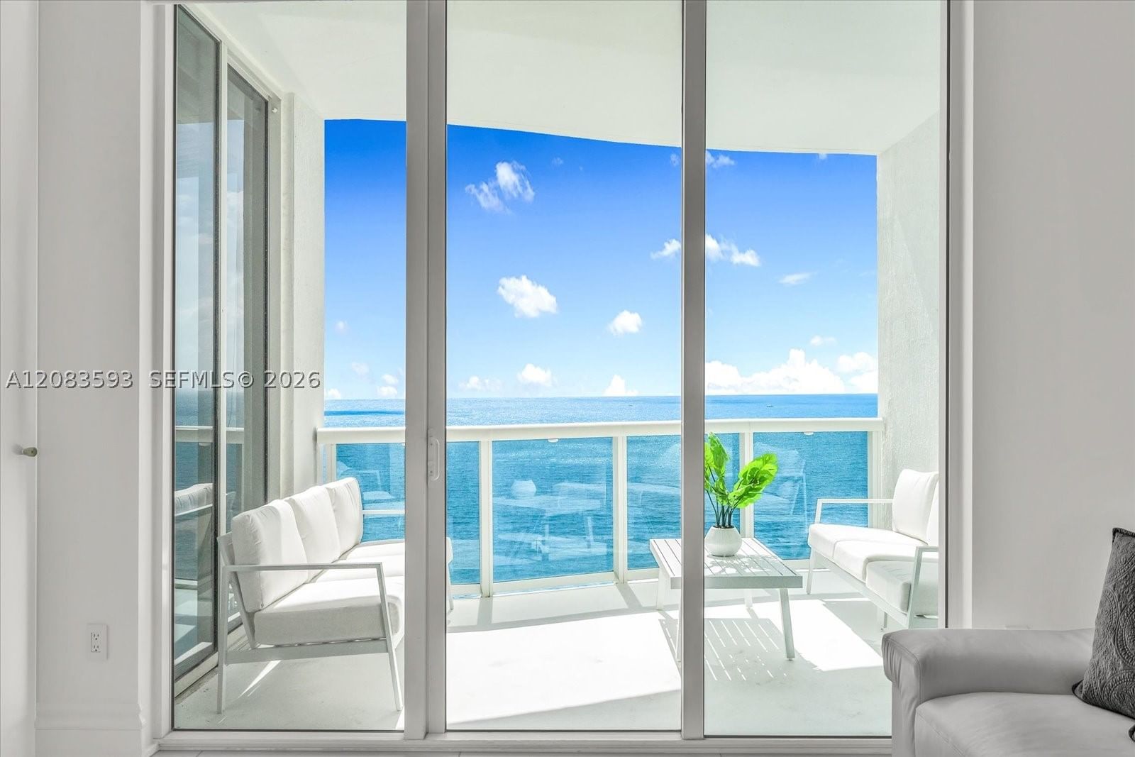 Real estate property located at 15901 Collins Ave #1606, Miami-dade, Trump Tower Ii Condo, Sunny Isles Beach, FL