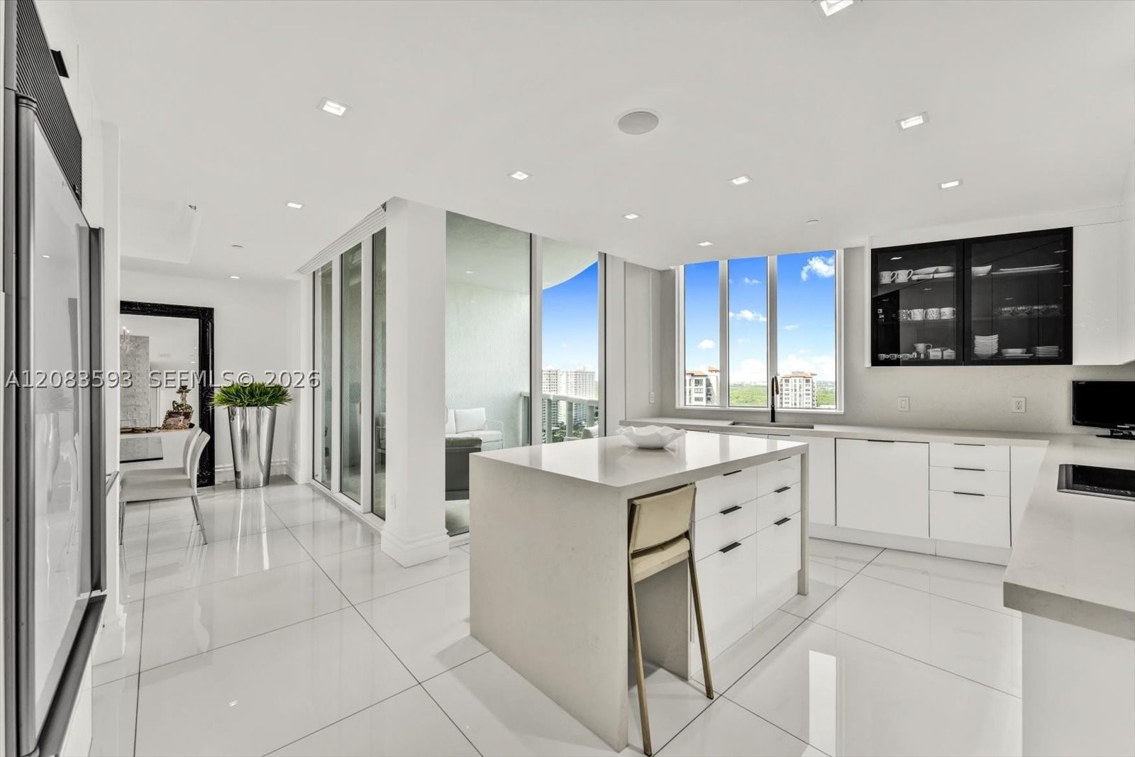 Real estate property located at 15901 Collins Ave #1606, Miami-dade, Trump Tower Ii Condo, Sunny Isles Beach, FL