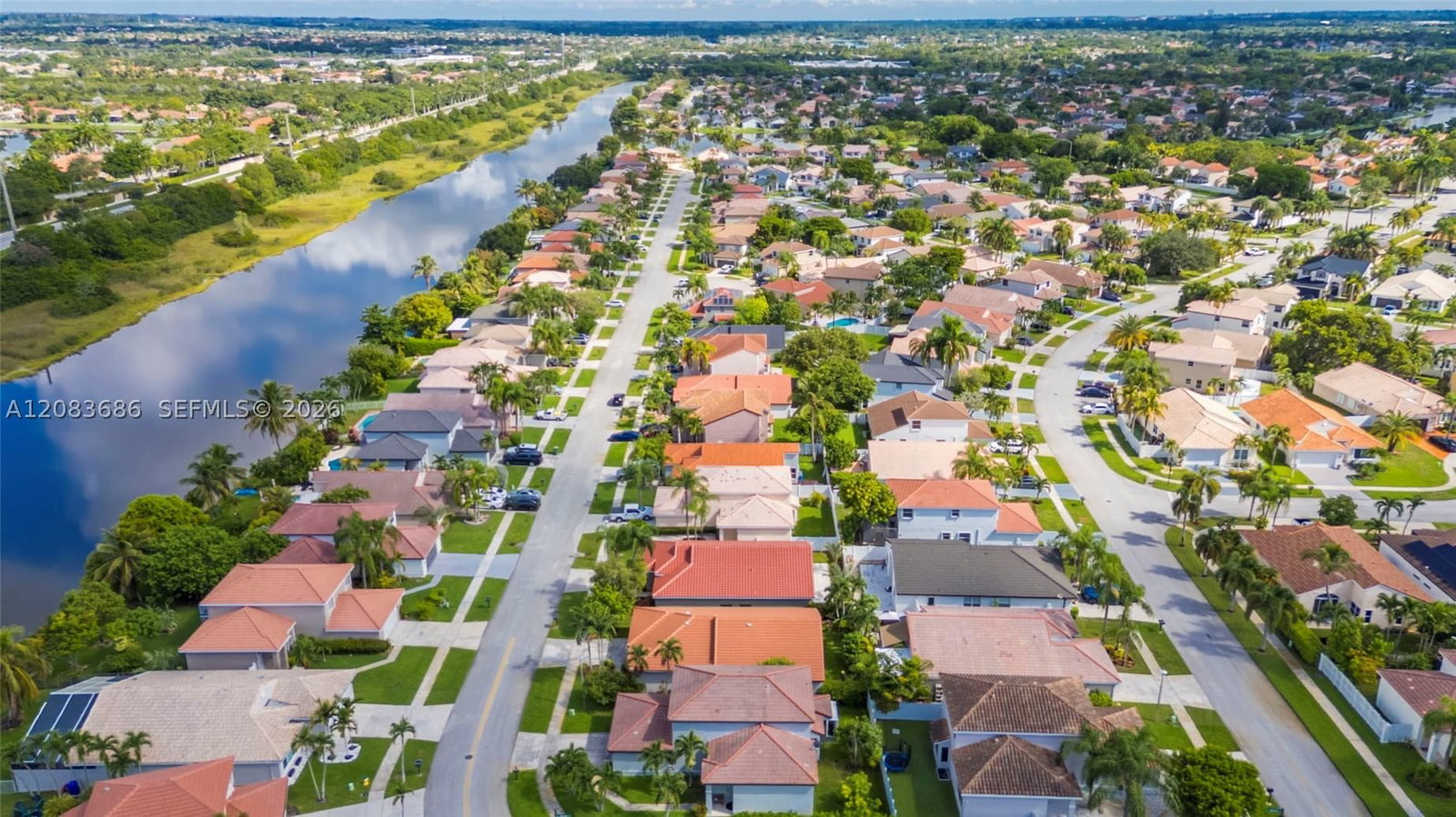 Real estate property located at 1387 181st Ave, Broward, Silver Lakes Phase Ii Rep, Pembroke Pines, FL