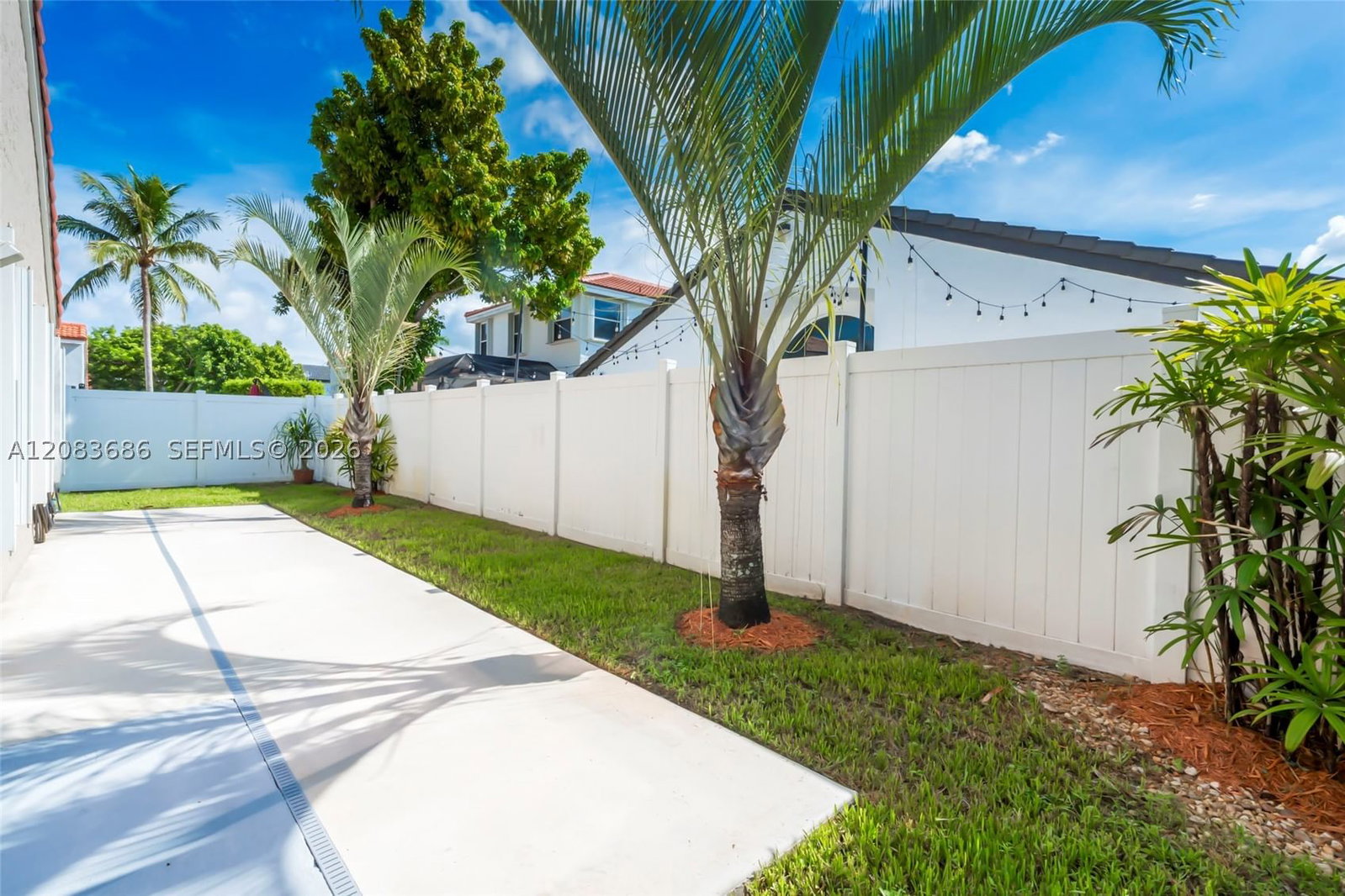 Real estate property located at 1387 181st Ave, Broward, Silver Lakes Phase Ii Rep, Pembroke Pines, FL