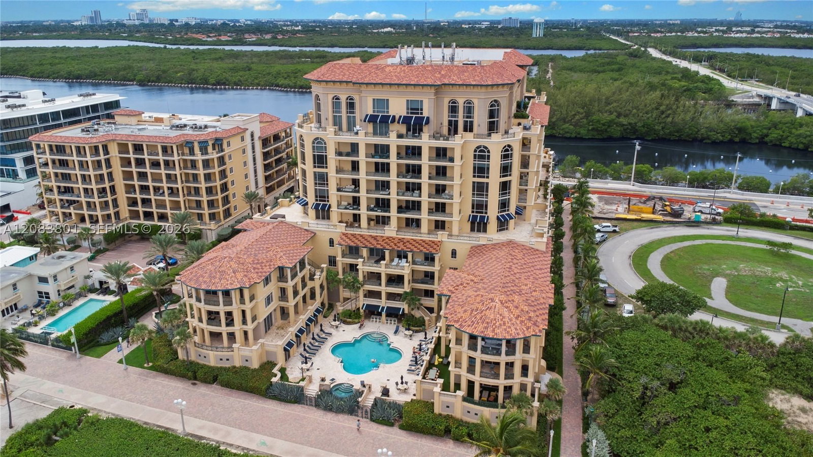 Real estate property located at 3501 Ocean Dr V5, Broward, Villas Of Positano Condo, Hollywood, FL