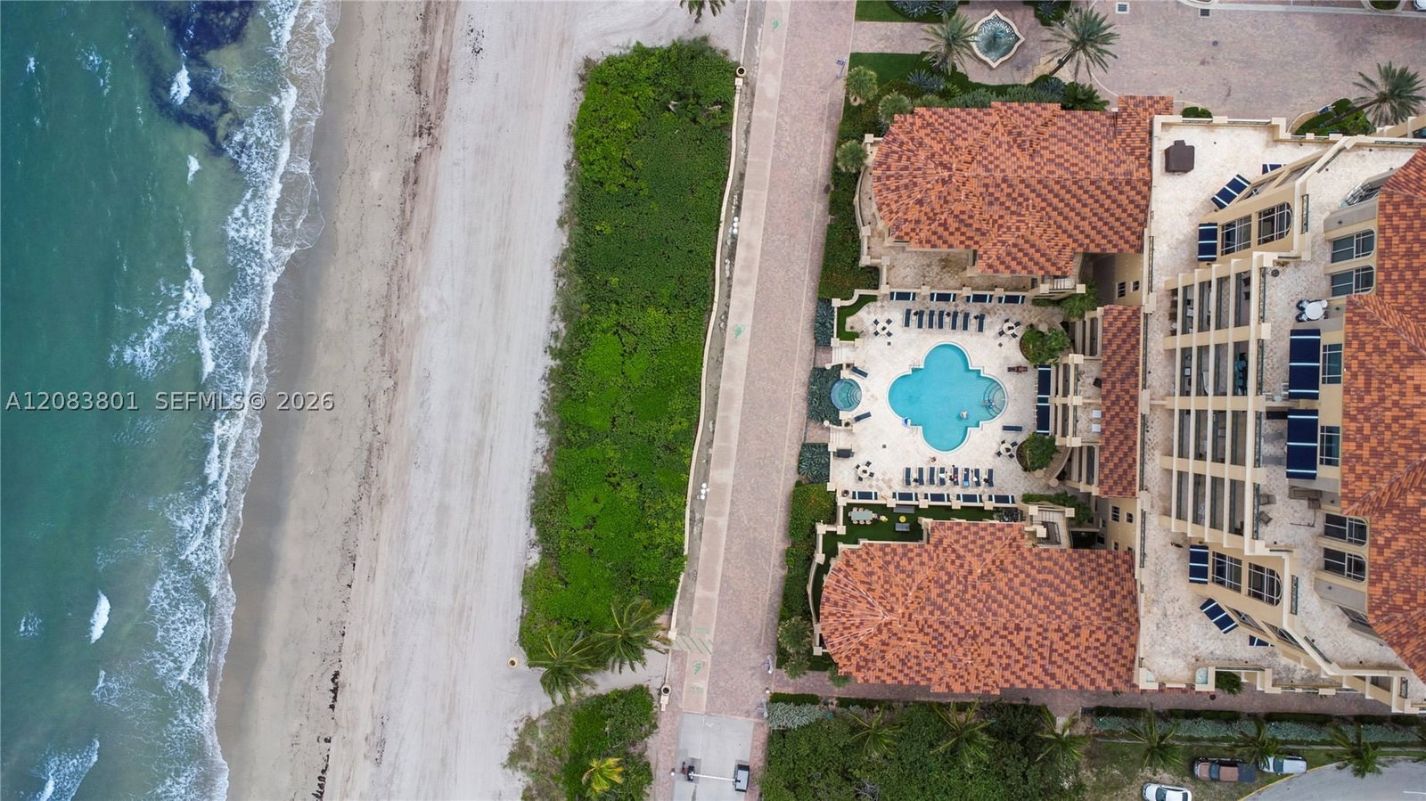 Real estate property located at 3501 Ocean Dr V5, Broward, Villas Of Positano Condo, Hollywood, FL