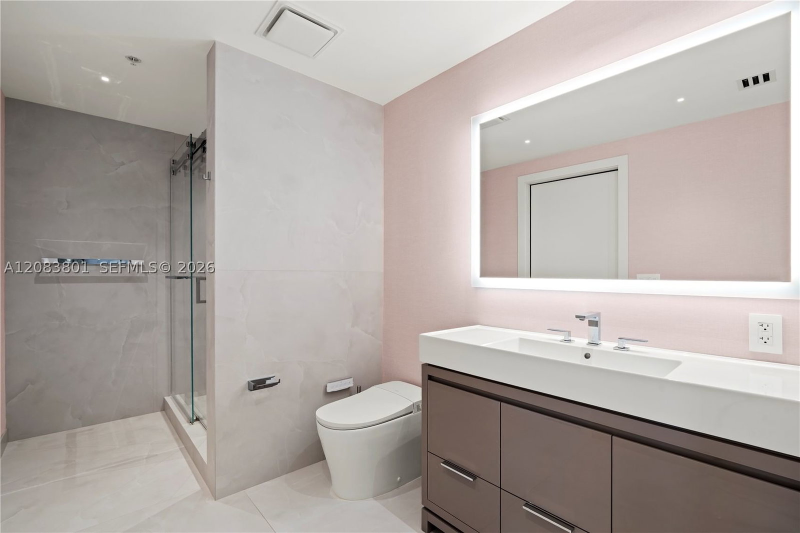 Real estate property located at 3501 Ocean Dr V5, Broward, Villas Of Positano Condo, Hollywood, FL