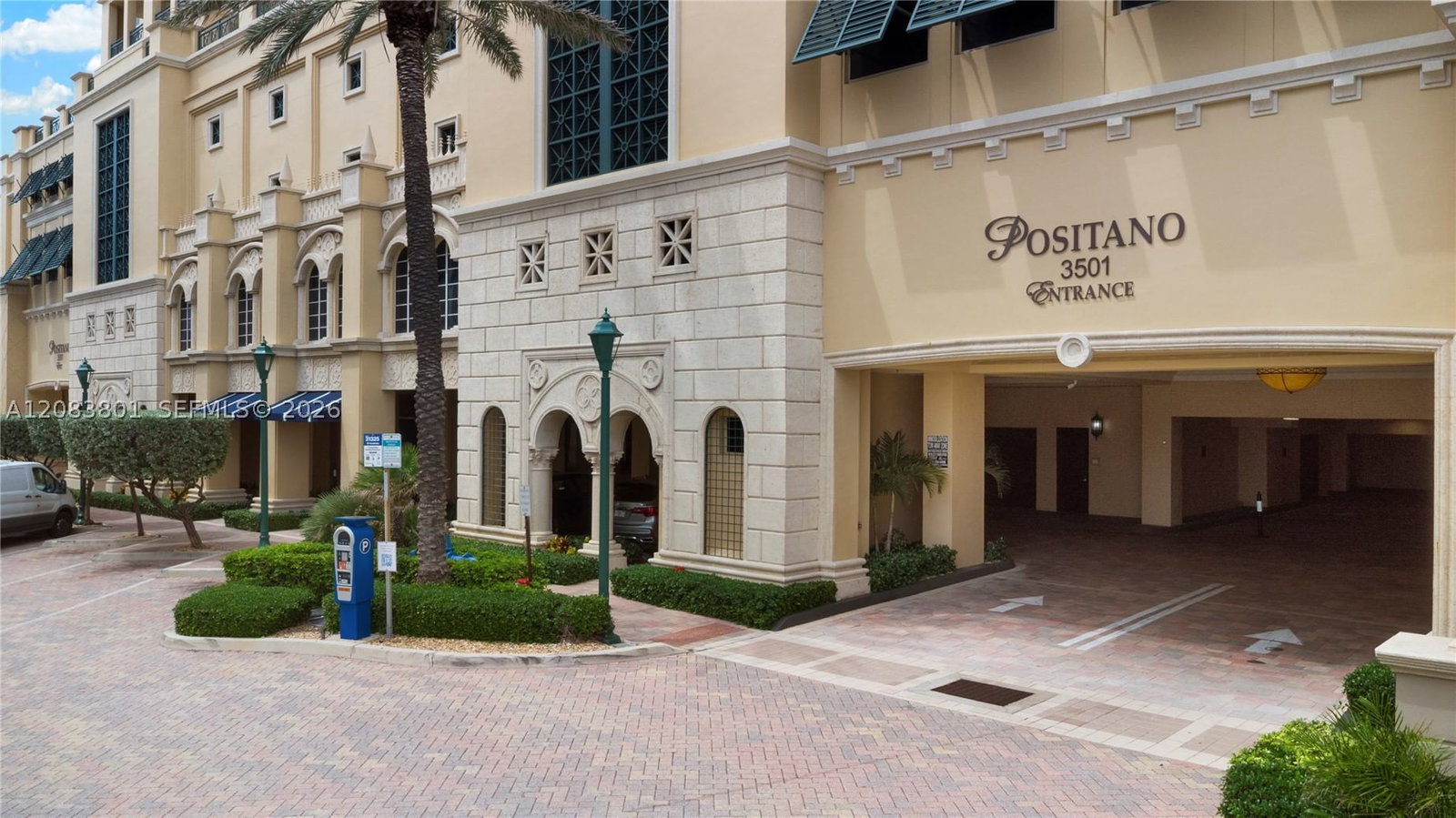 Real estate property located at 3501 Ocean Dr V5, Broward, Villas Of Positano Condo, Hollywood, FL