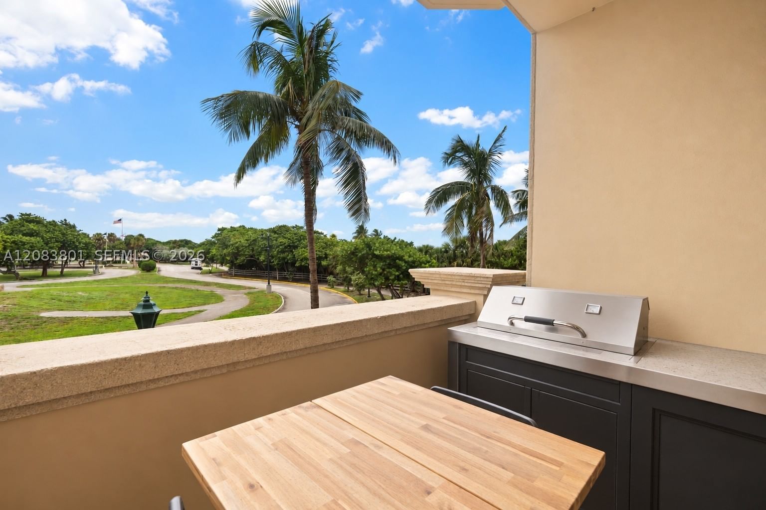 Real estate property located at 3501 Ocean Dr V5, Broward, Villas Of Positano Condo, Hollywood, FL