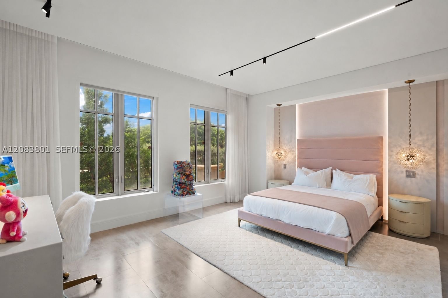 Real estate property located at 3501 Ocean Dr V5, Broward, Villas Of Positano Condo, Hollywood, FL