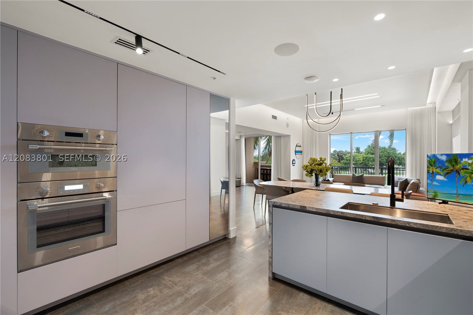 Real estate property located at 3501 Ocean Dr V5, Broward, Villas Of Positano Condo, Hollywood, FL