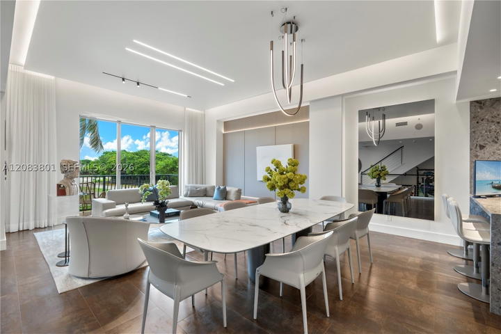 Real estate property located at 3501 Ocean Dr V5, Broward, Villas Of Positano Condo, Hollywood, FL