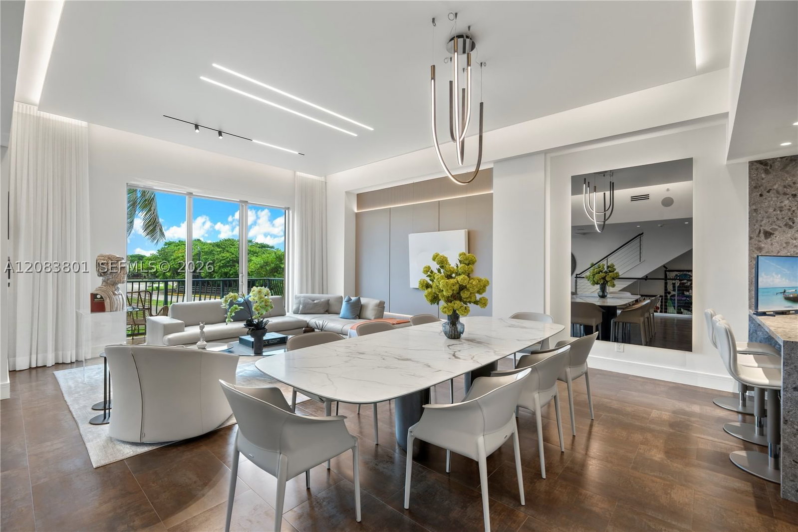 Real estate property located at 3501 Ocean Dr V5, Broward, Villas Of Positano Condo, Hollywood, FL