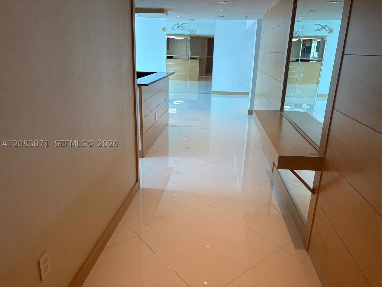 Real estate property located at 1800 Bayshore Dr #3601, Miami-dade, 1800 Club Condo, Miami, FL