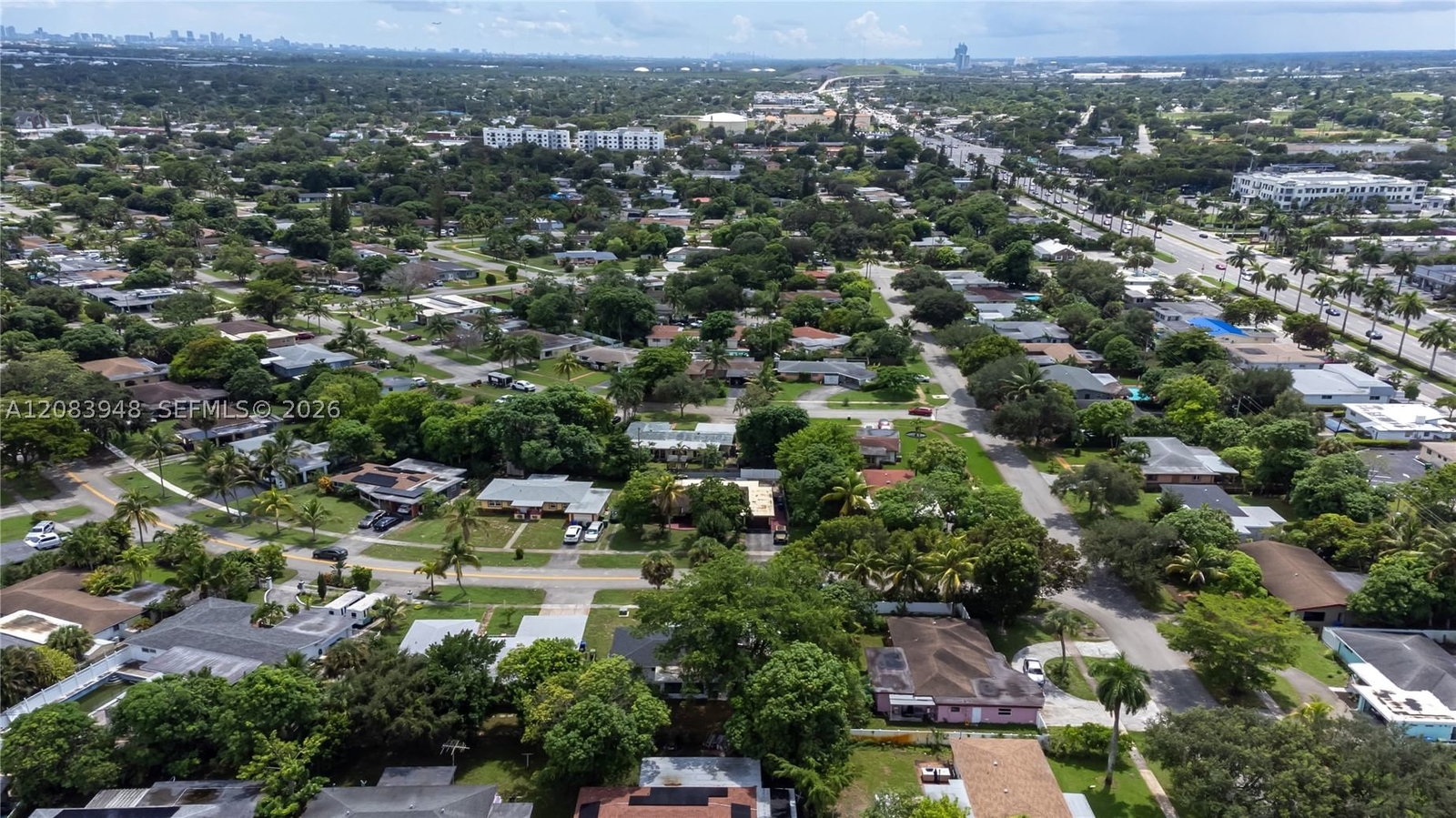 Real estate property located at 810 Wyoming Ave, Broward, Melrose Park Sec 7, Fort Lauderdale, FL