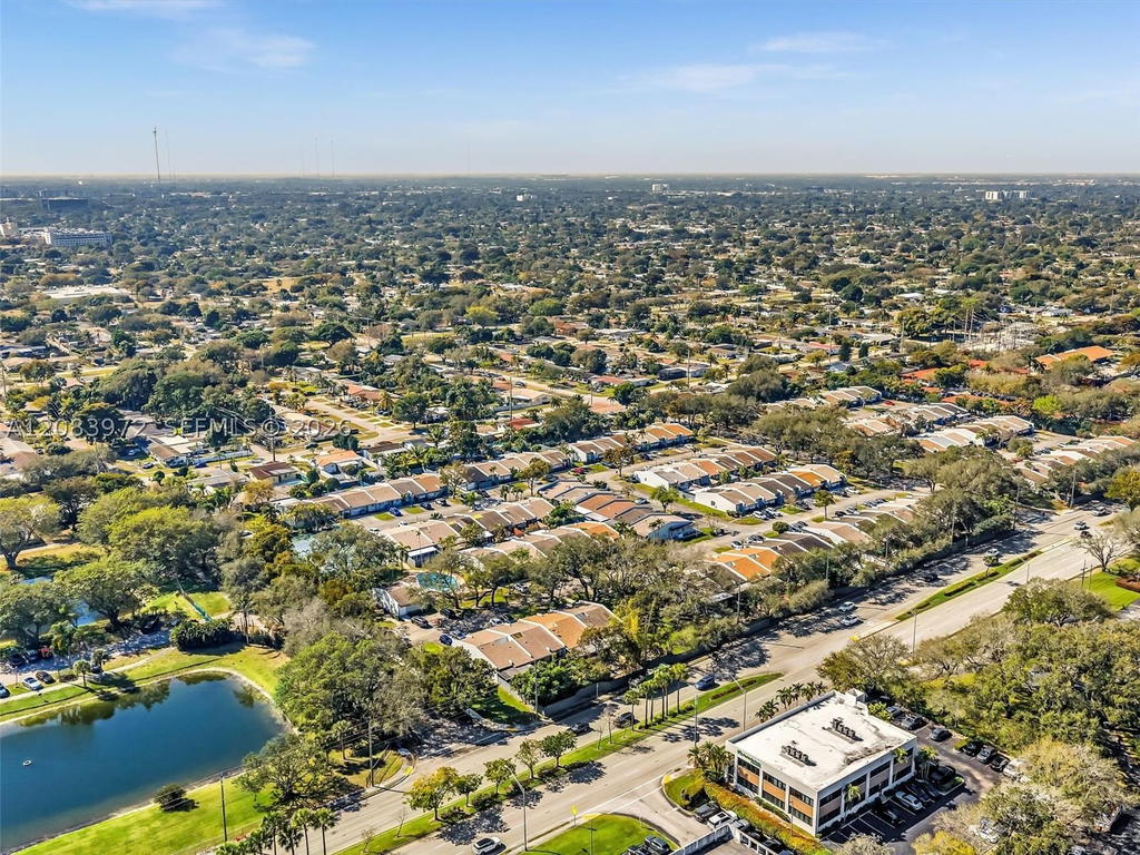 Real estate property located at 2408 35th Ave, Broward, Sheridan Hills Sec 1, Hollywood, FL