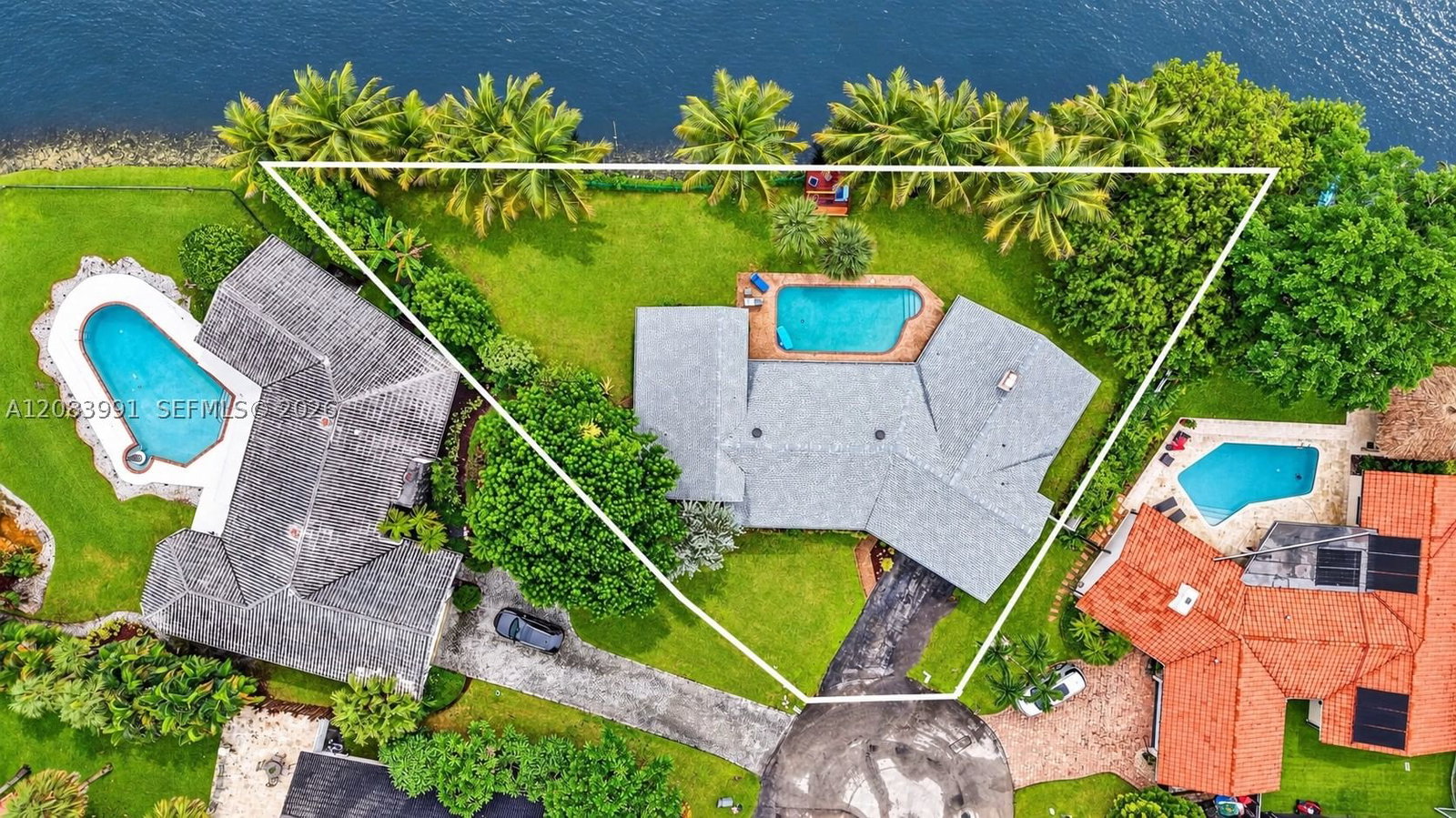 Real estate property located at 9880 1st St, Broward, Jacaranda Area 16, Plantation, FL