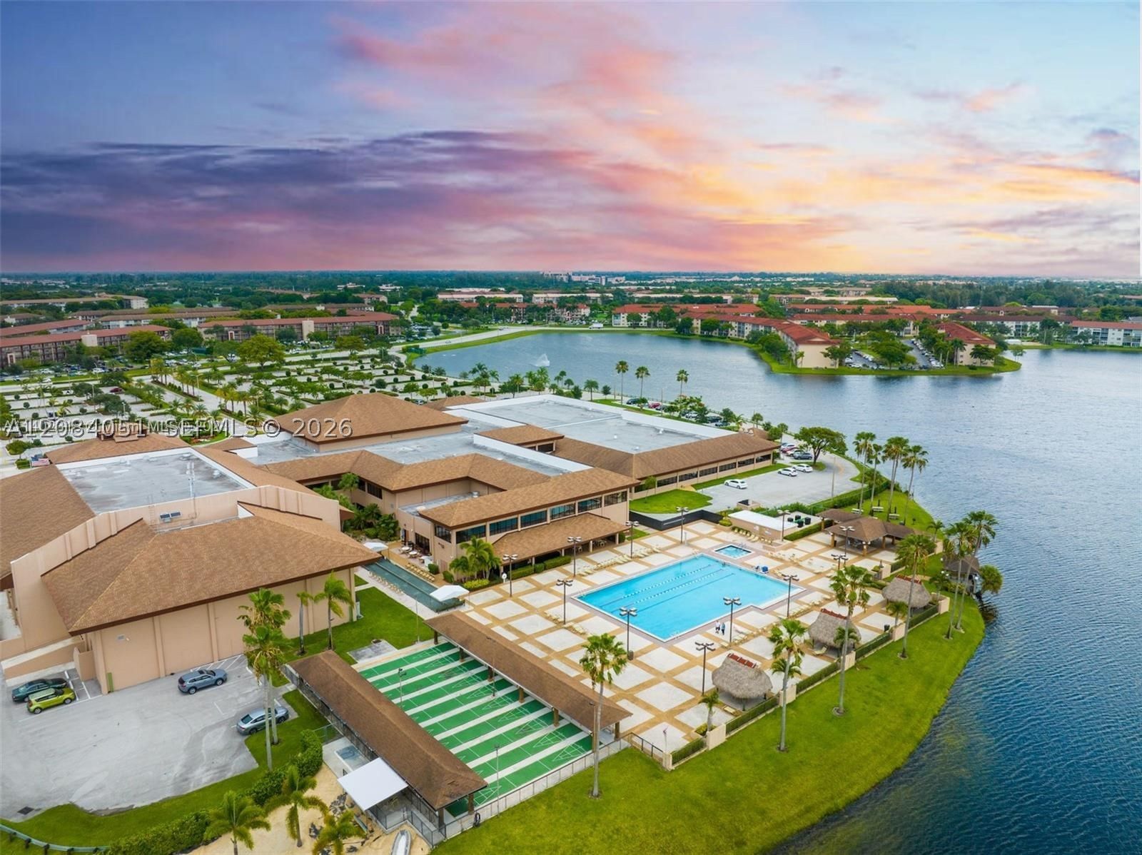 Real estate property located at 1100 130th Ave #112H, Broward, Hawthorne At Century Vill, Pembroke Pines, FL