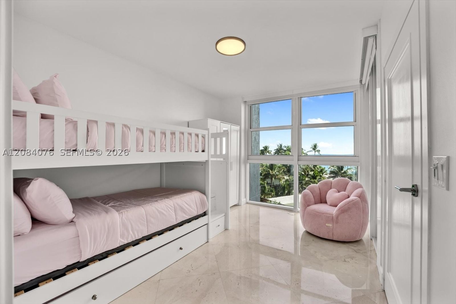 Real estate property located at 18911 Collins Ave #606, Miami-dade, Ocean Three Condo, Sunny Isles Beach, FL
