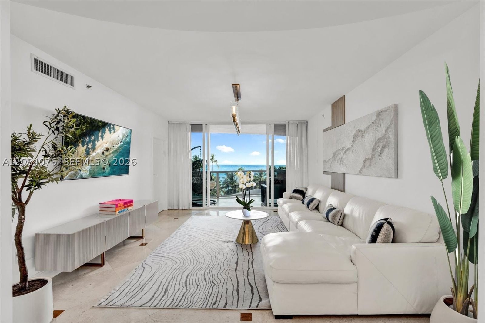 Real estate property located at 18911 Collins Ave #606, Miami-dade, Ocean Three Condo, Sunny Isles Beach, FL