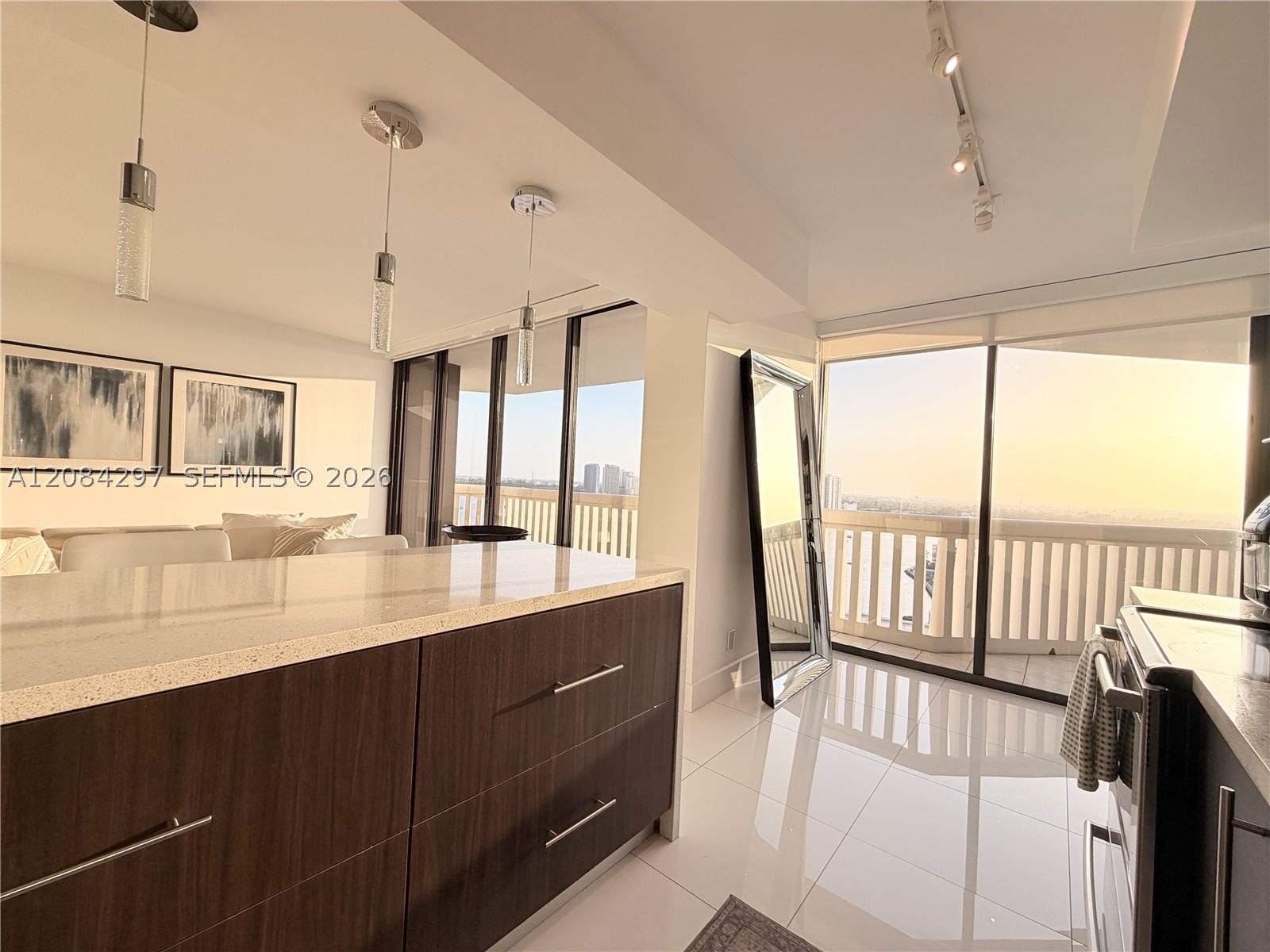 Real estate property located at 1000 Island Blvd #1911, Miami-dade, 1000 Isl Blvd Williams Is, Aventura, FL