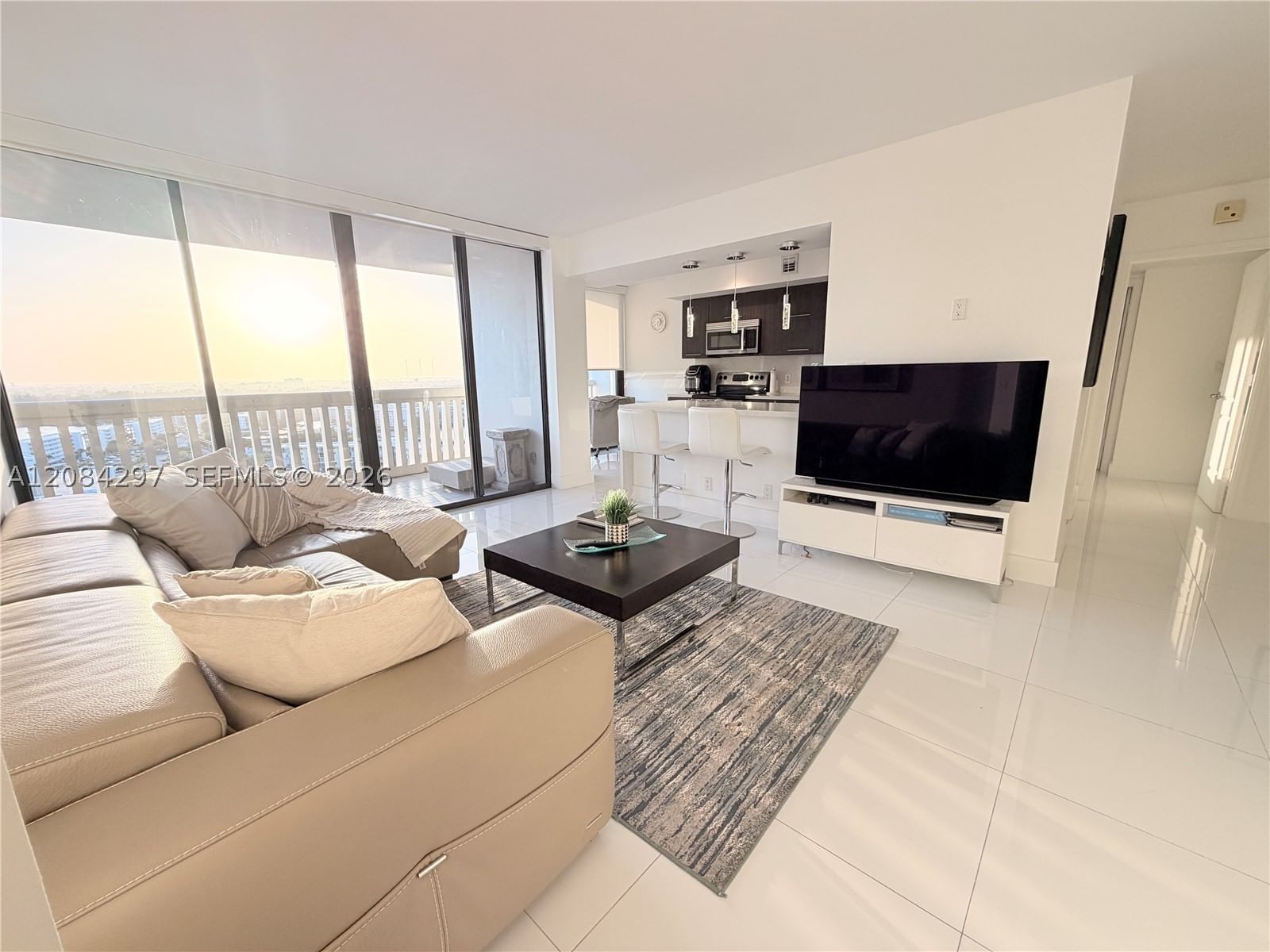 Real estate property located at 1000 Island Blvd #1911, Miami-dade, 1000 Isl Blvd Williams Is, Aventura, FL