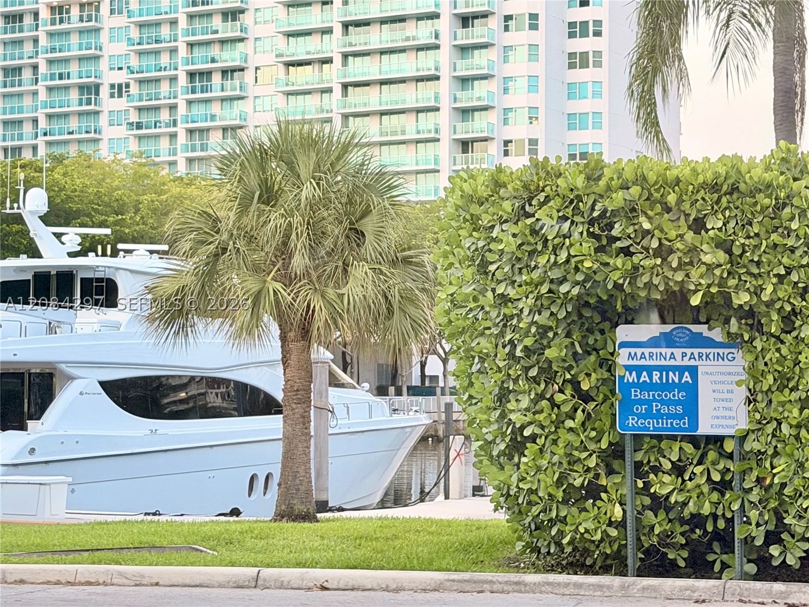 Real estate property located at 1000 Island Blvd #1911, Miami-dade, 1000 Isl Blvd Williams Is, Aventura, FL