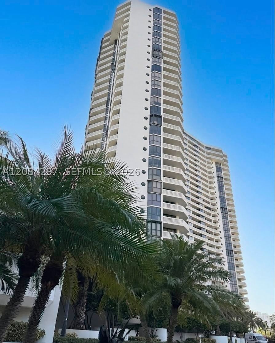 Real estate property located at 1000 Island Blvd #1911, Miami-dade, 1000 Isl Blvd Williams Is, Aventura, FL