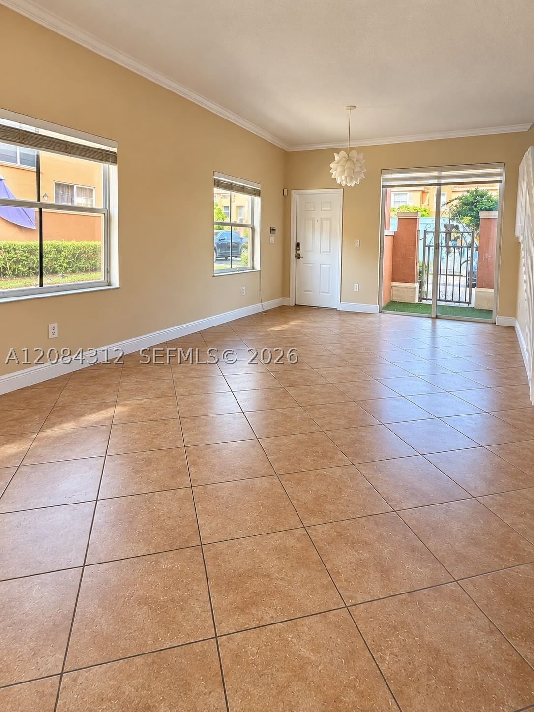 Real estate property located at 2303 Clipper Pl #4506, Broward, Villas At Harbor Isles Co, Dania Beach, FL