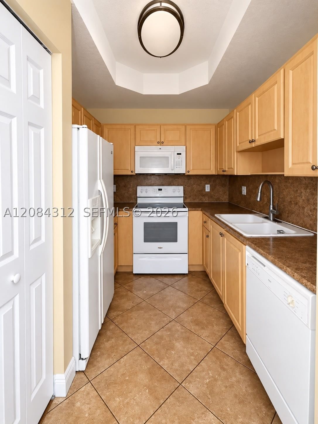 Real estate property located at 2303 Clipper Pl #4506, Broward, Villas At Harbor Isles Co, Dania Beach, FL