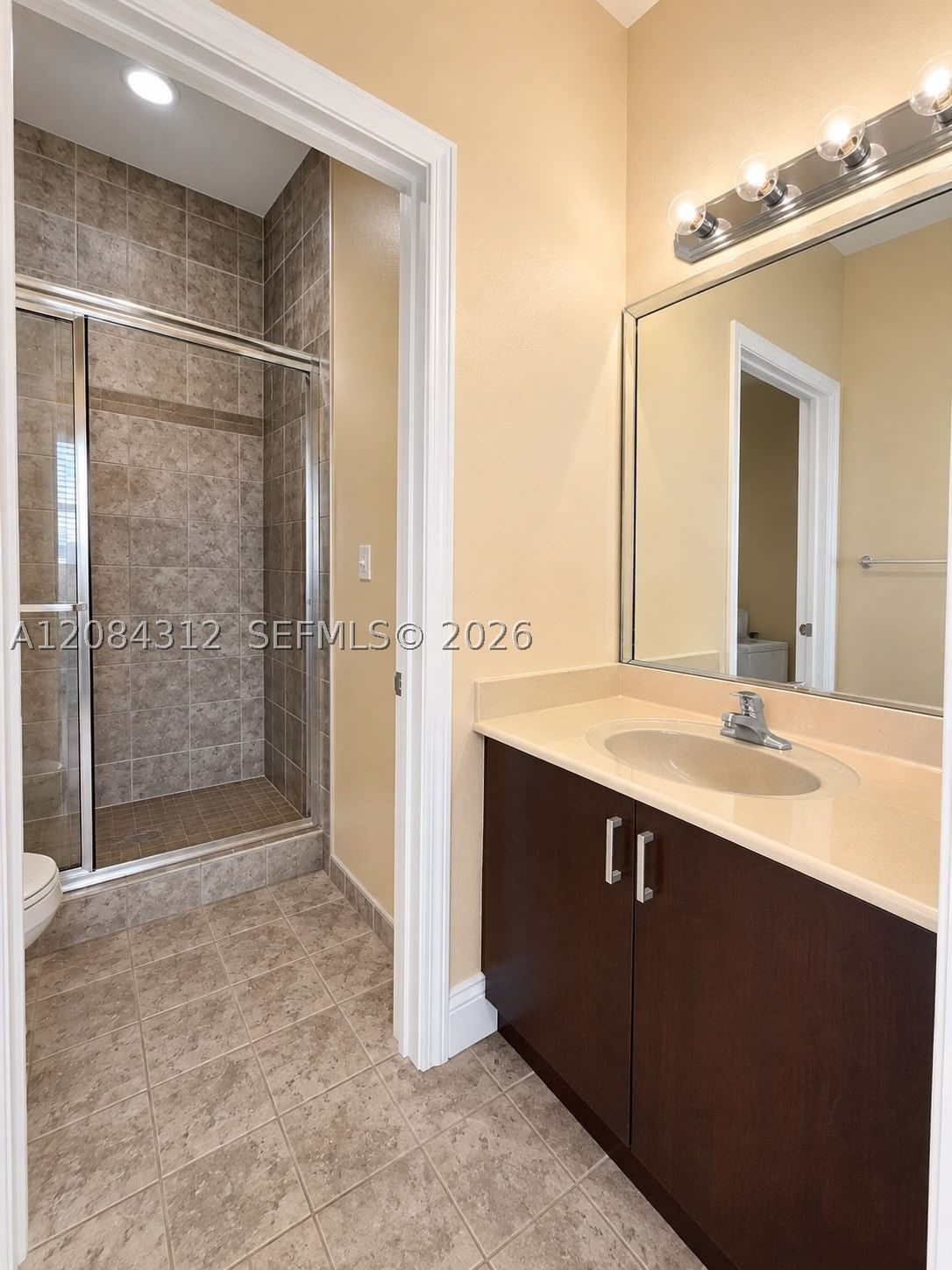 Real estate property located at 2303 Clipper Pl #4506, Broward, Villas At Harbor Isles Co, Dania Beach, FL