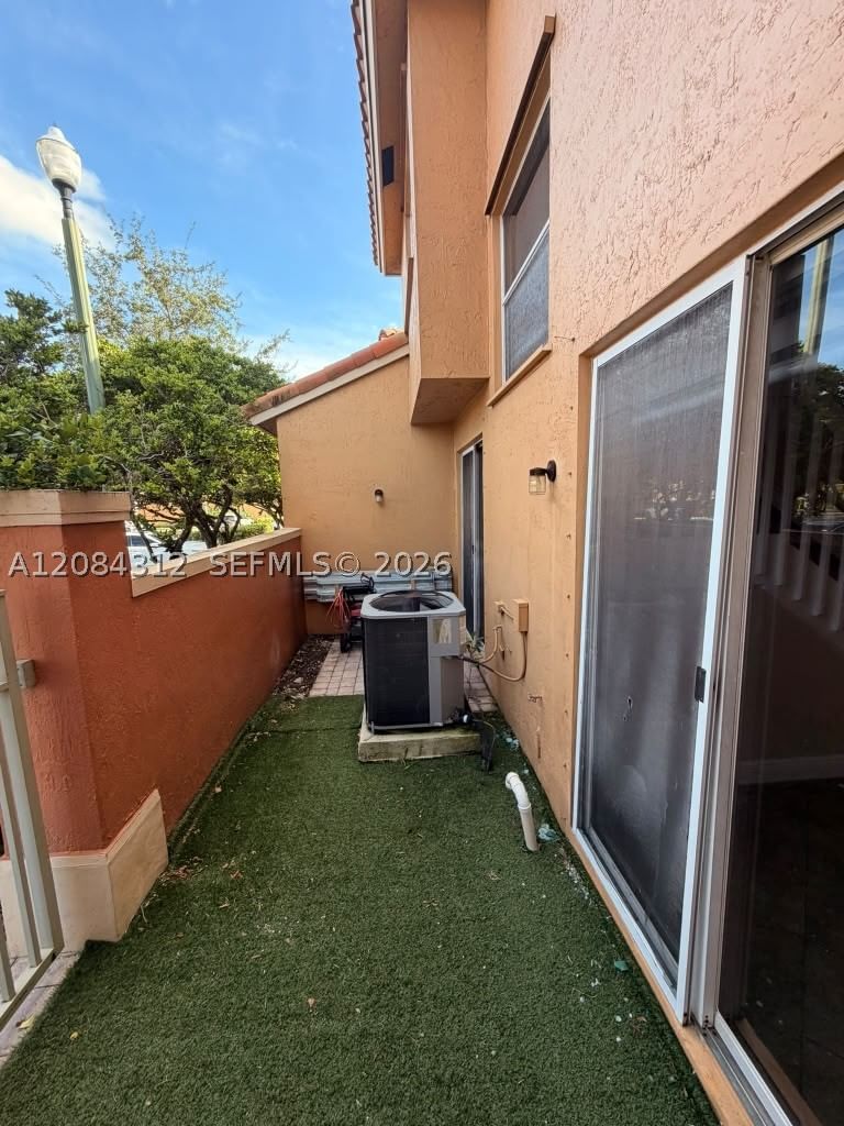 Real estate property located at 2303 Clipper Pl #4506, Broward, Villas At Harbor Isles Co, Dania Beach, FL