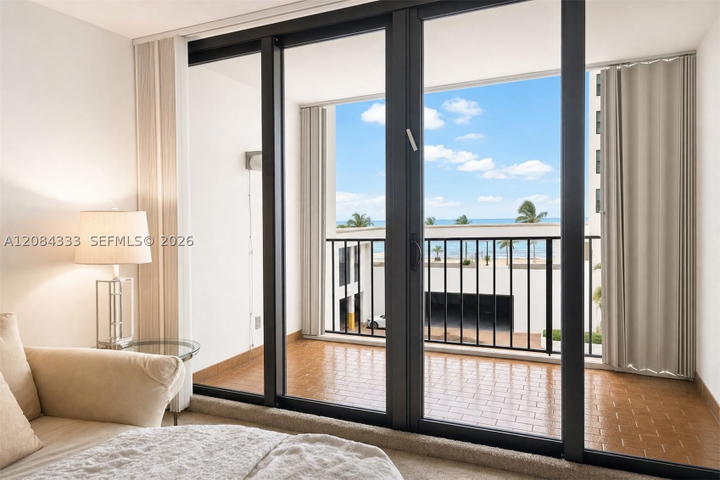 Real estate property located at 2401 Ocean Dr #401, Broward, Britannia At Quadomain Co, Hollywood, FL