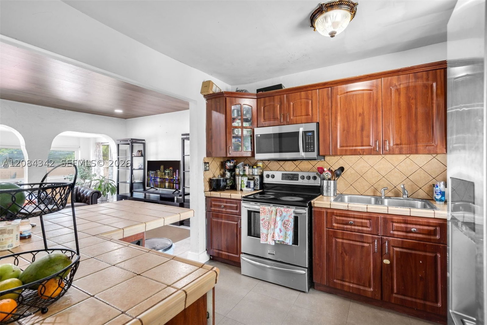 Real estate property located at 1116 Opa Locka Blvd, Miami-dade, Palmland Park, Miami, FL