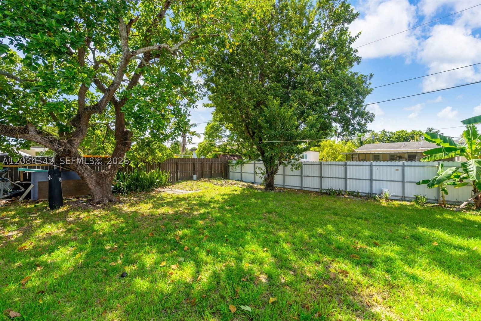 Real estate property located at 1116 Opa Locka Blvd, Miami-dade, Palmland Park, Miami, FL