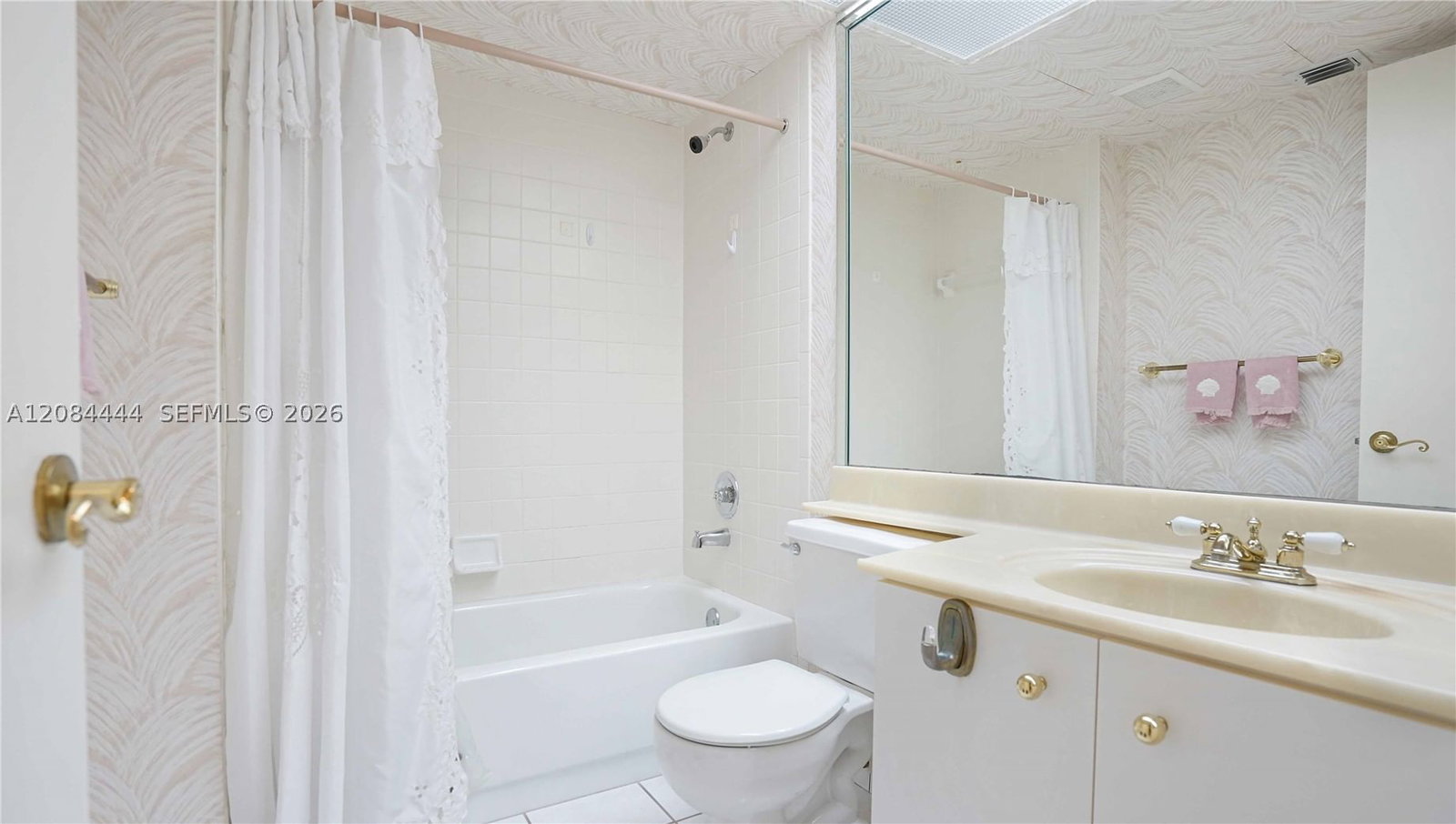 Real estate property located at 13001 15th Ct #405T, Broward, Ivanhoe East At Century V, Pembroke Pines, FL