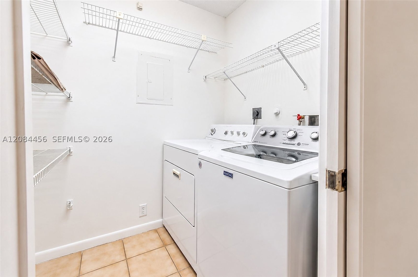 Real estate property located at 5289 Fairway Woods Dr #2911, Palm Beach, Villas Of Boca Delray Con, Delray Beach, FL