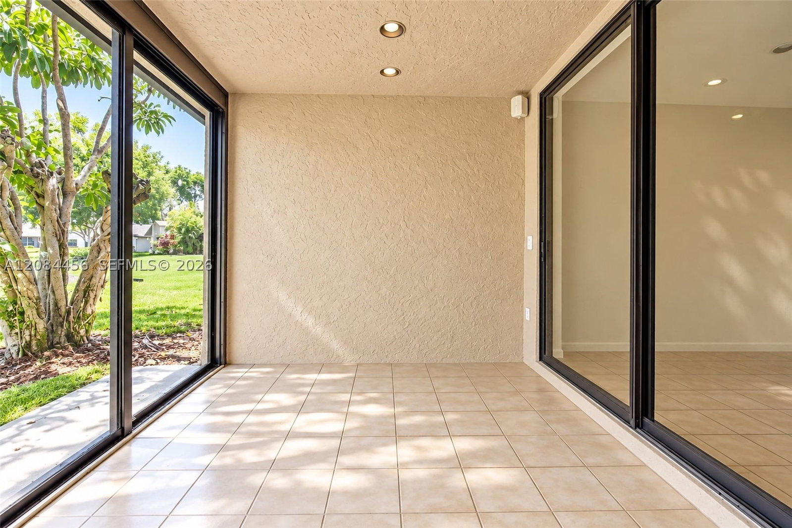 Real estate property located at 5289 Fairway Woods Dr #2911, Palm Beach, Villas Of Boca Delray Con, Delray Beach, FL