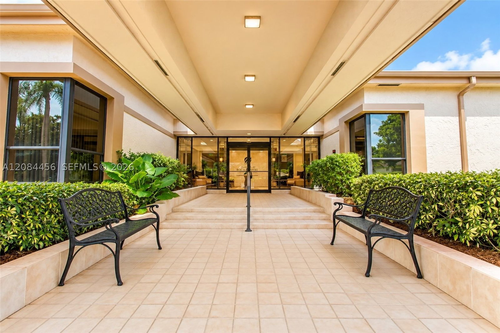 Real estate property located at 5289 Fairway Woods Dr #2911, Palm Beach, Villas Of Boca Delray Con, Delray Beach, FL