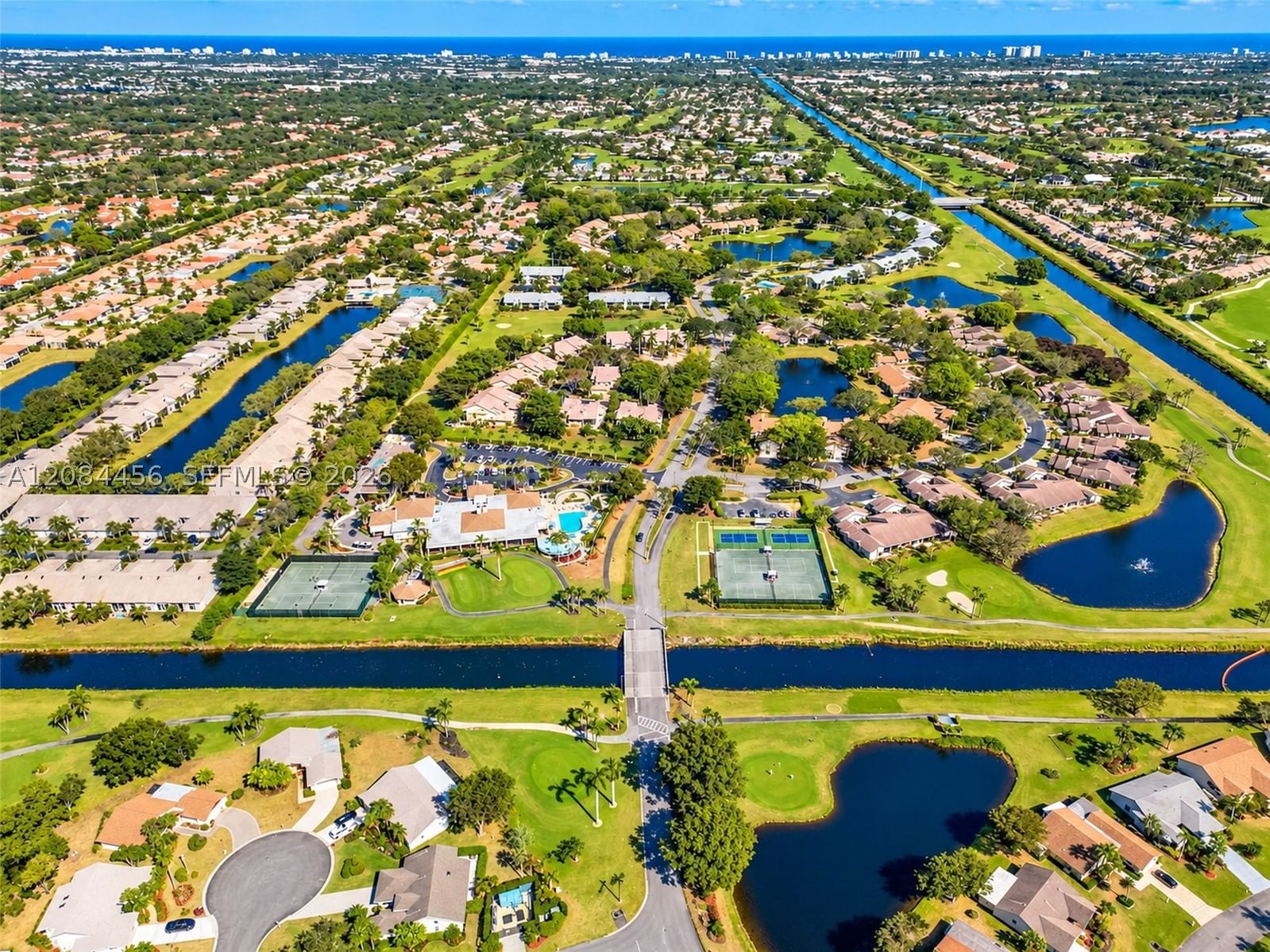 Real estate property located at 5289 Fairway Woods Dr #2911, Palm Beach, Villas Of Boca Delray Con, Delray Beach, FL