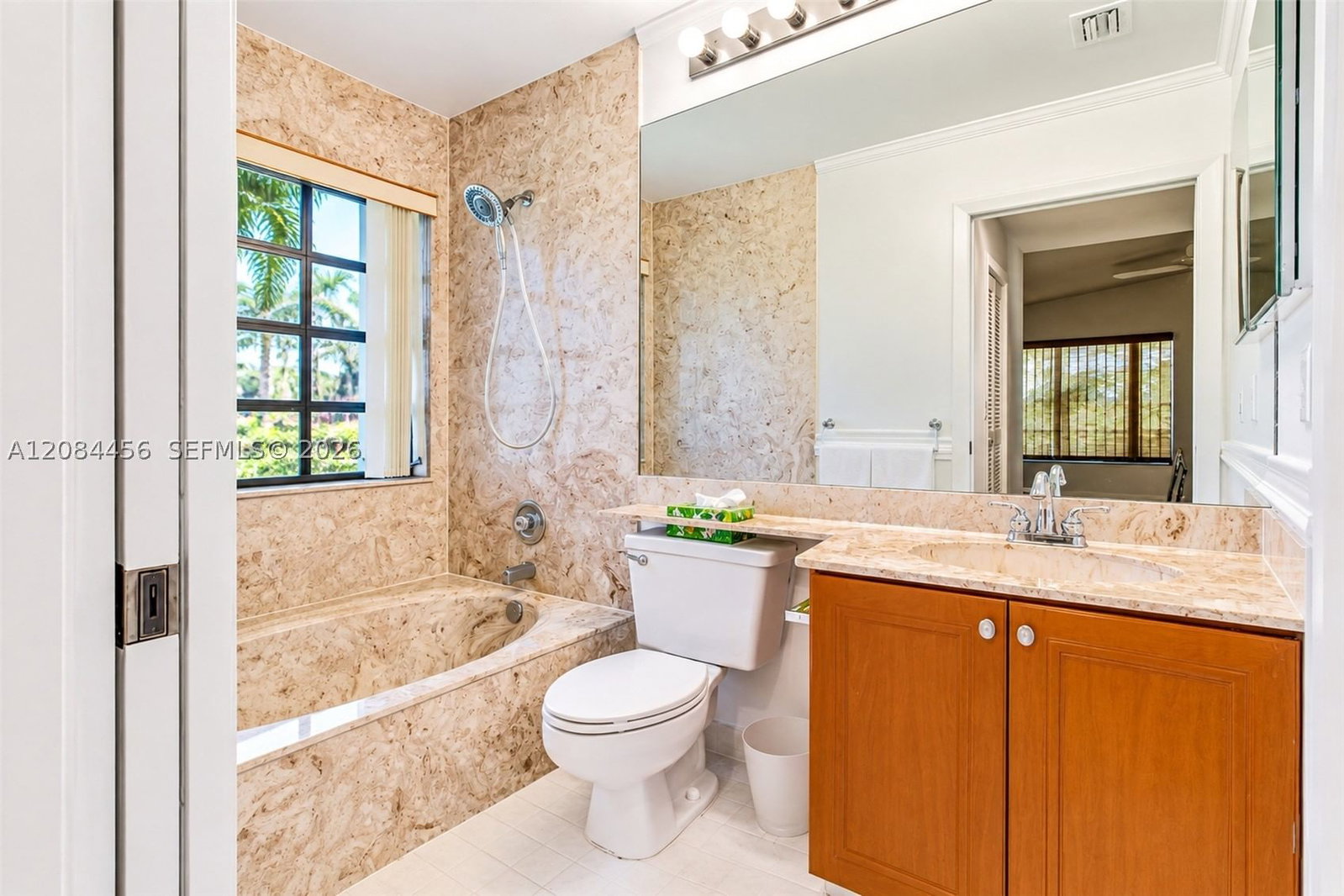 Real estate property located at 5289 Fairway Woods Dr #2911, Palm Beach, Villas Of Boca Delray Con, Delray Beach, FL