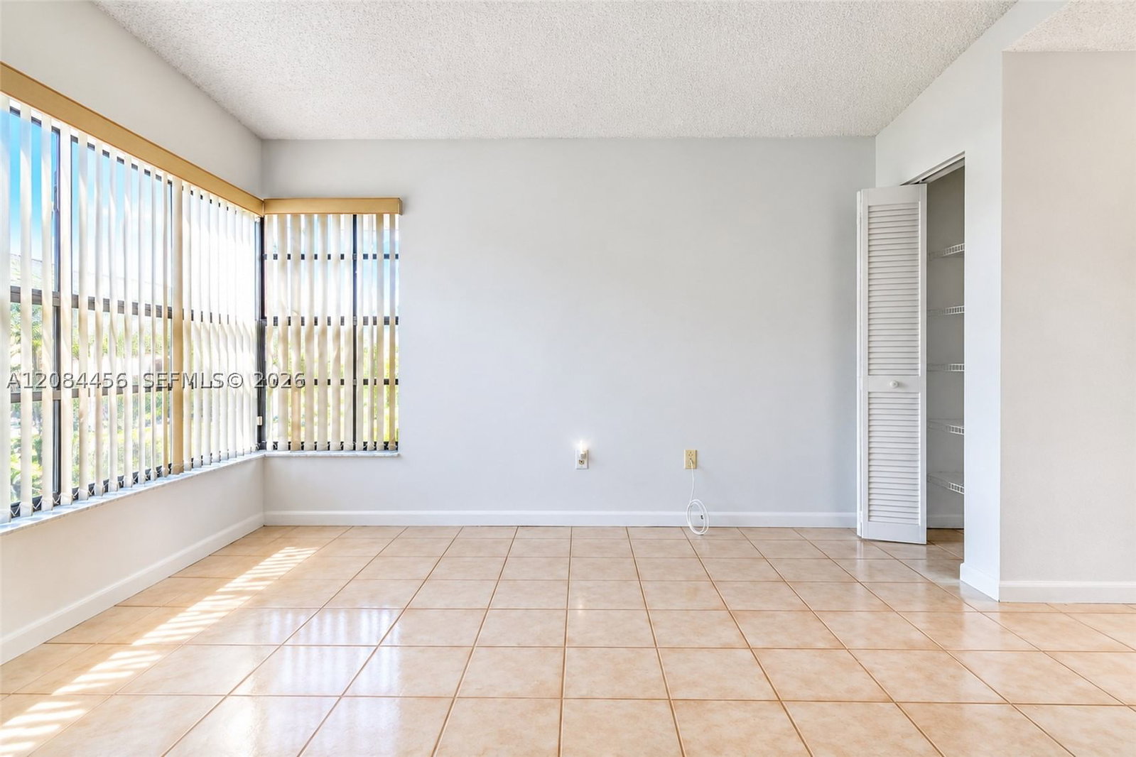Real estate property located at 5289 Fairway Woods Dr #2911, Palm Beach, Villas Of Boca Delray Con, Delray Beach, FL