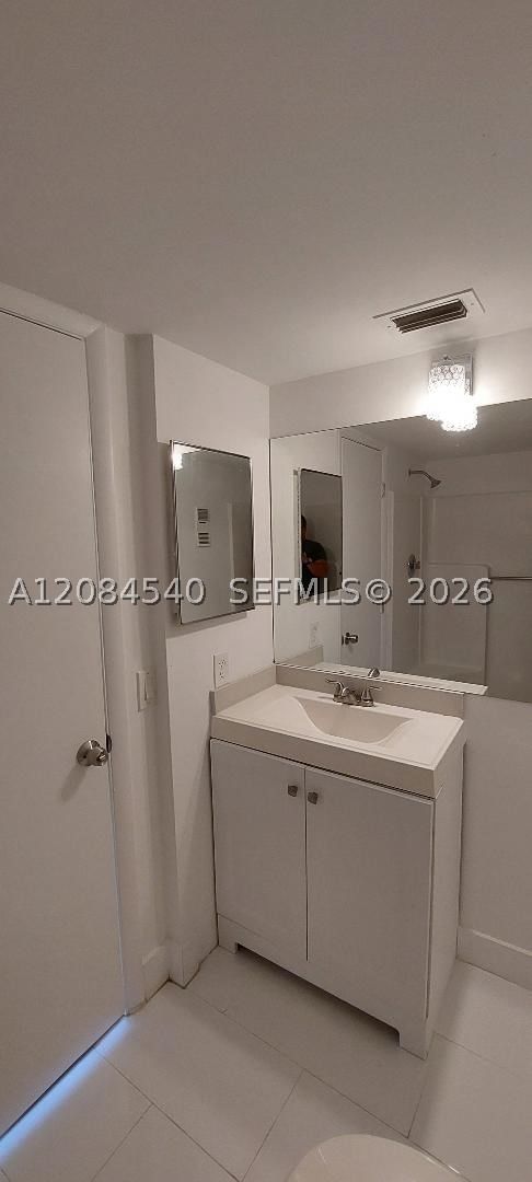 Real estate property located at 8710 Sherman Cir #403, Broward, Lakeshore At University P, Miramar, FL