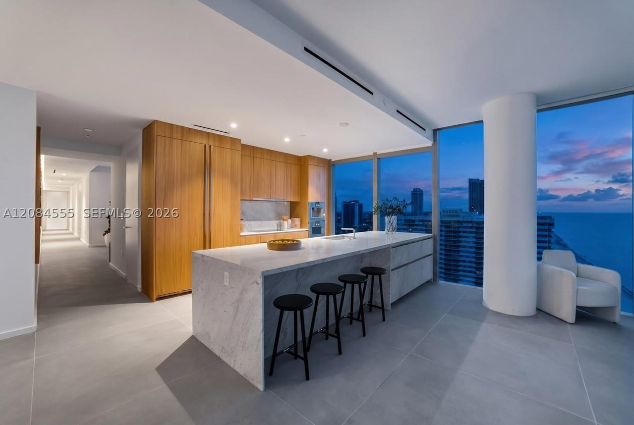 Real estate property located at 2000 Ocean Dr #22A, Broward, 2000 Ocean Condo, Hallandale Beach, FL