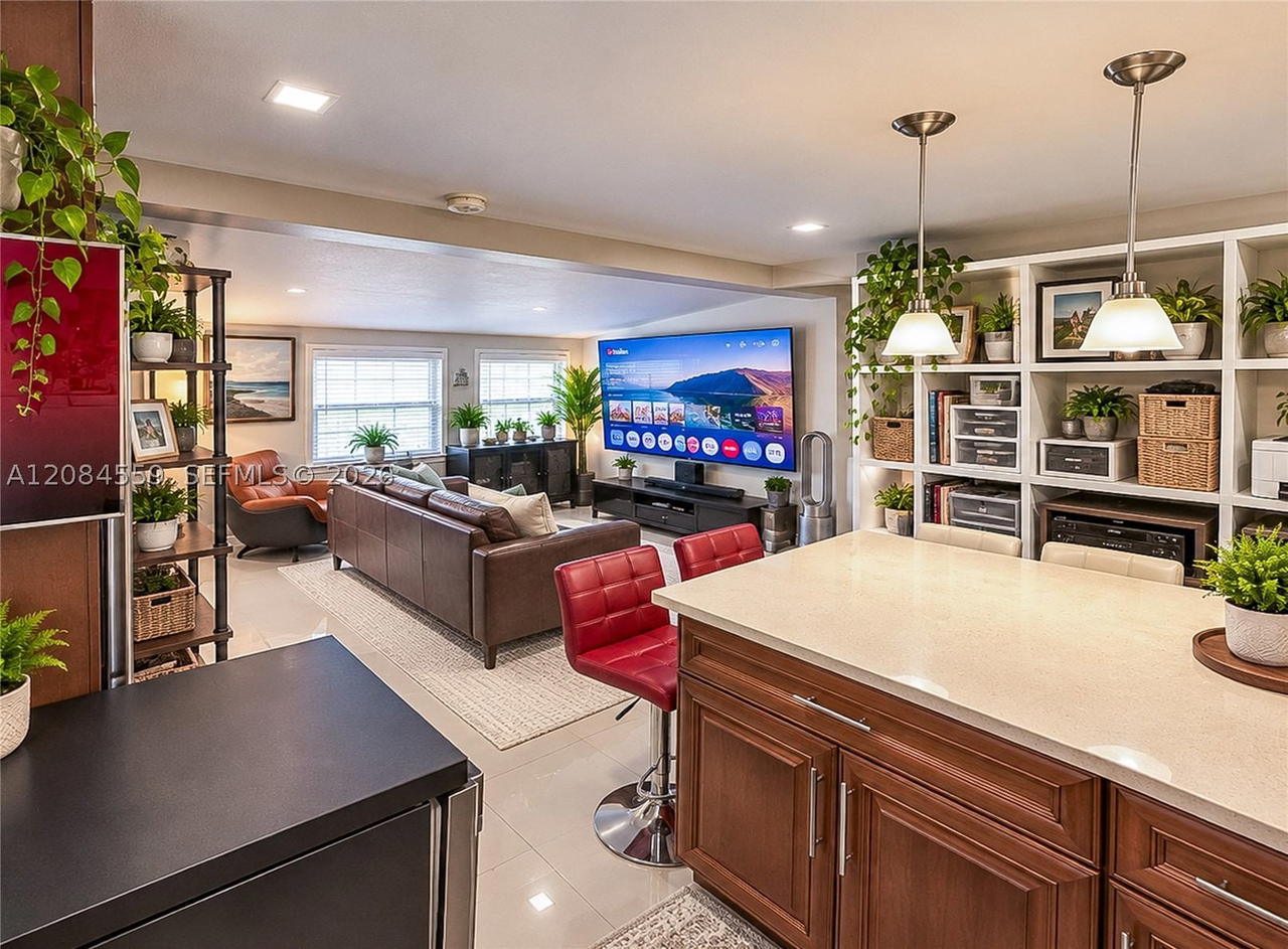 Real estate property located at 4832 47 Ln, Broward, Driftwood Acres, Davie, FL
