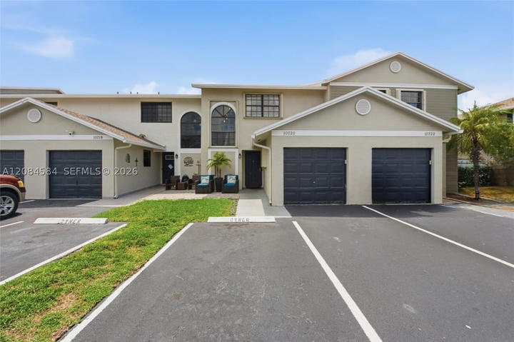 Real estate property located at 10720 11th St, Broward, Pembroke Pointe Section T, Pembroke Pines, FL