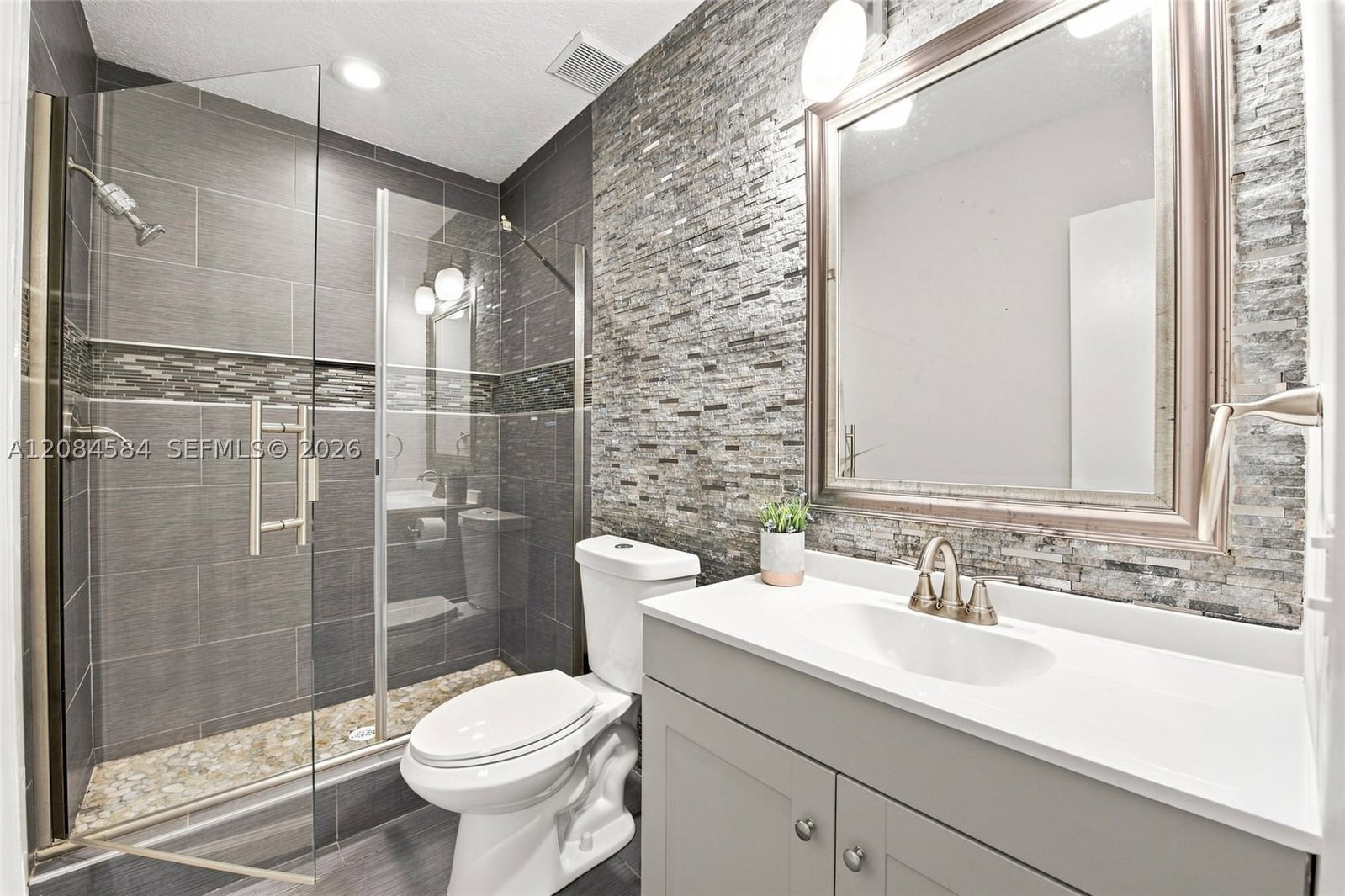 Real estate property located at 10720 11th St, Broward, Pembroke Pointe Section T, Pembroke Pines, FL