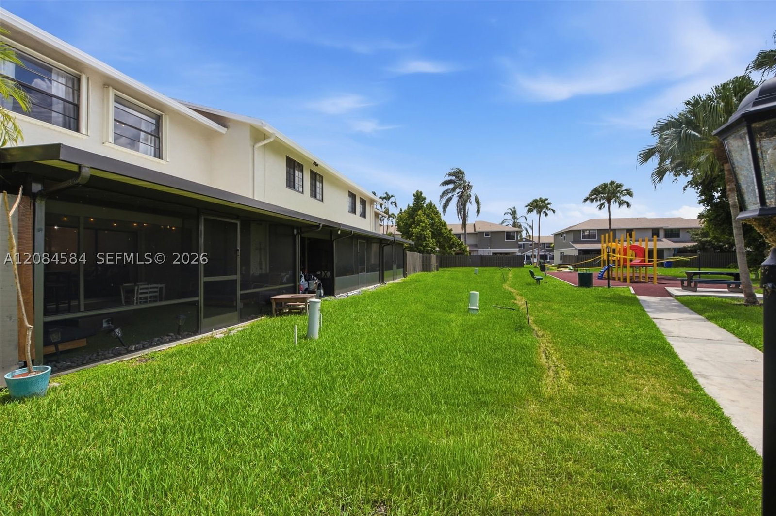 Real estate property located at 10720 11th St, Broward, Pembroke Pointe Section T, Pembroke Pines, FL