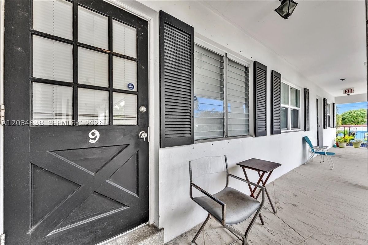 Real estate property located at 707 19th Ave #9, Broward, Jefferson Apts Co-op, Hollywood, FL